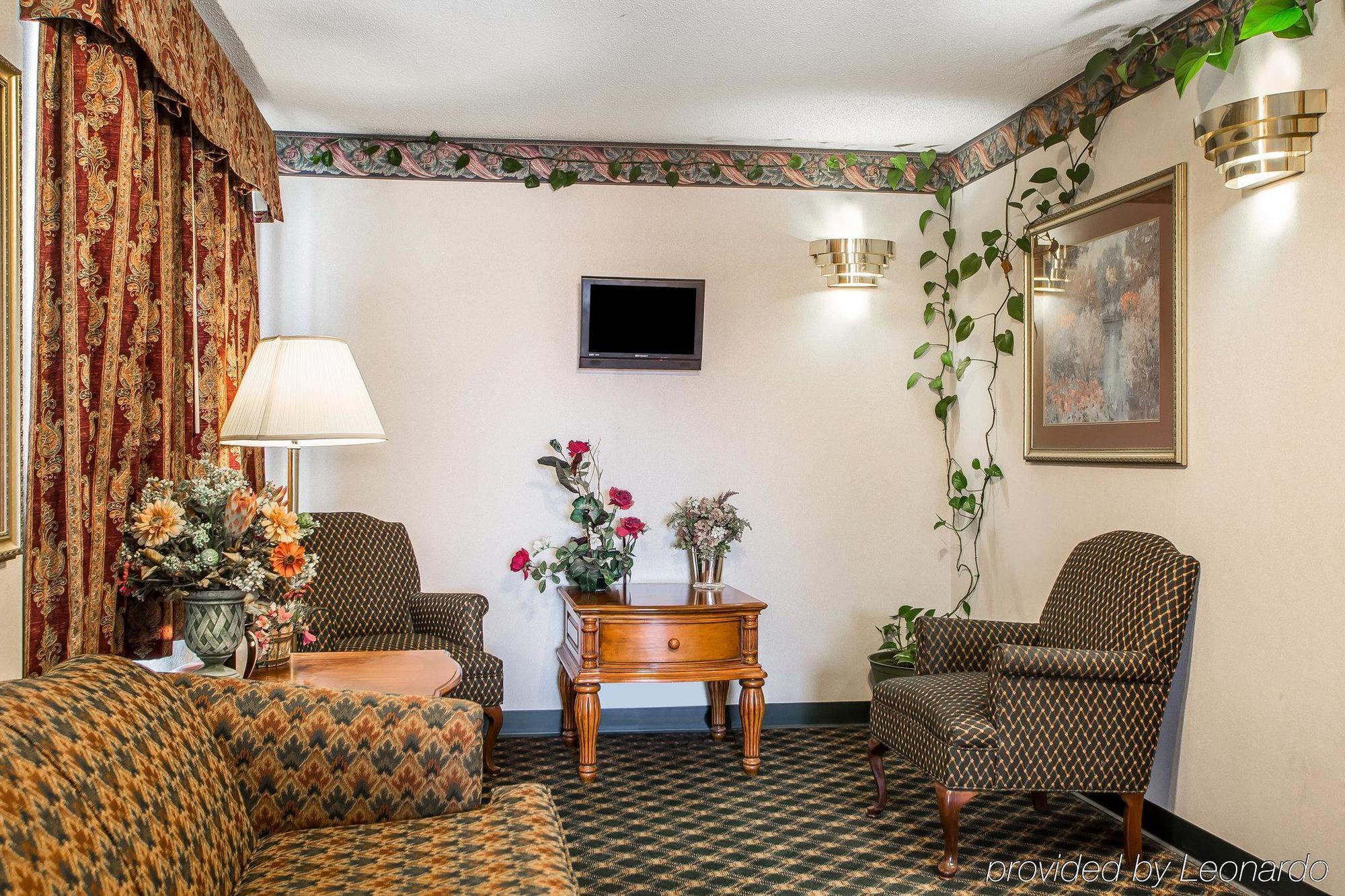 Rodeway Inn Montpelier Экстерьер фото