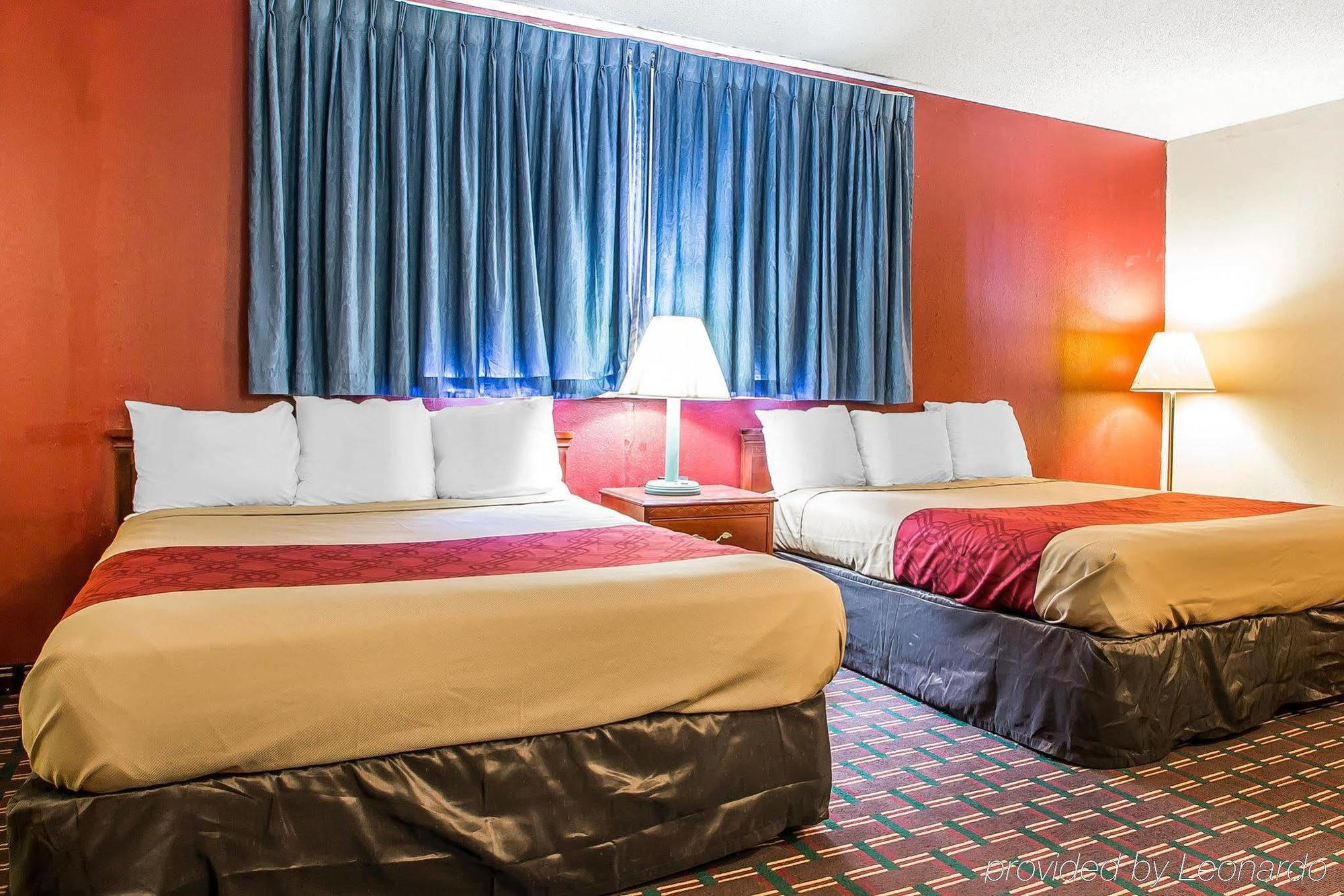 Rodeway Inn Montpelier Экстерьер фото