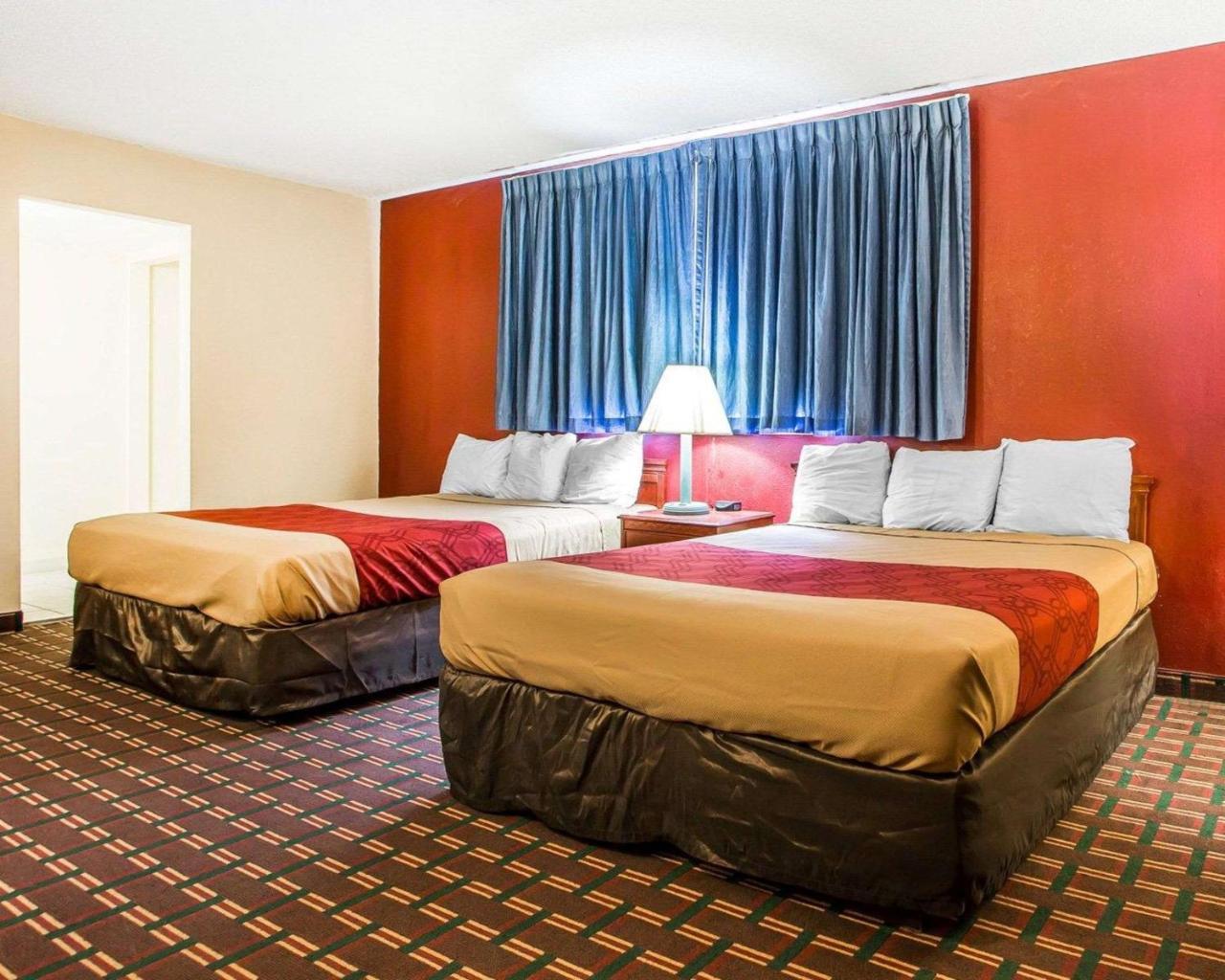 Rodeway Inn Montpelier Экстерьер фото
