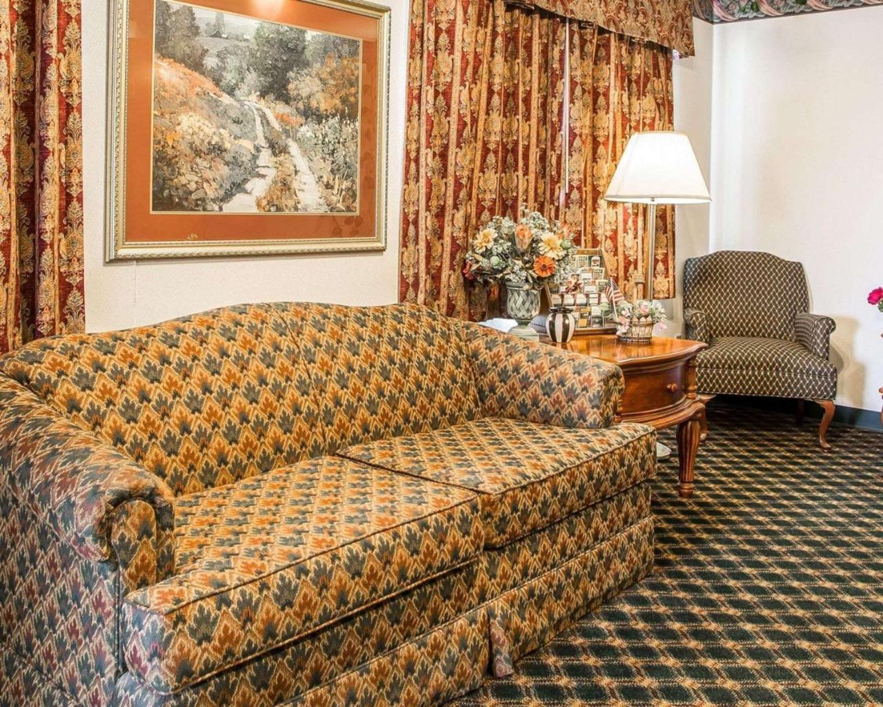 Rodeway Inn Montpelier Экстерьер фото